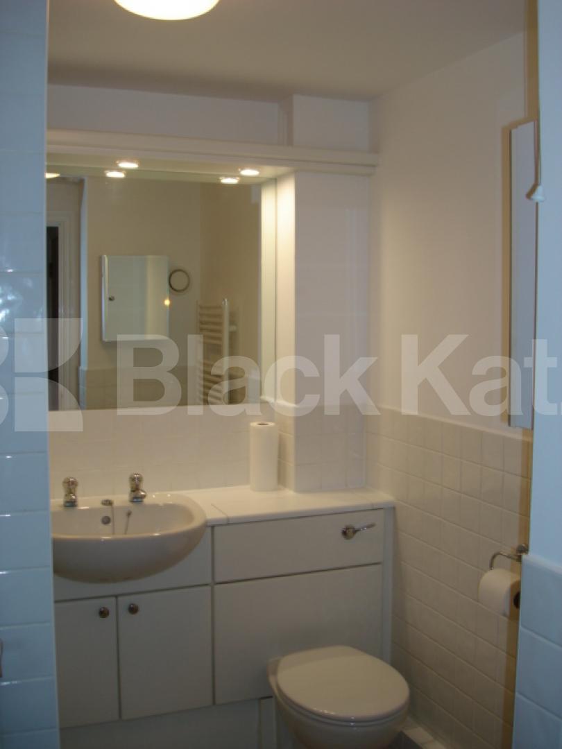 			NEW INSTRUCTION, 2 Bedroom, 1 bath, 1 reception Apartment			 Globe Wharf, Rotherhithe Street, Rotherhithe